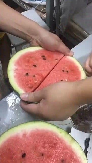 别吃瓜了吃刀子,揭秘刀子文化的独特魅力